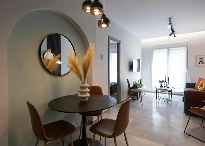 Апартаменты F & B Collection - Center Hidden Gem *